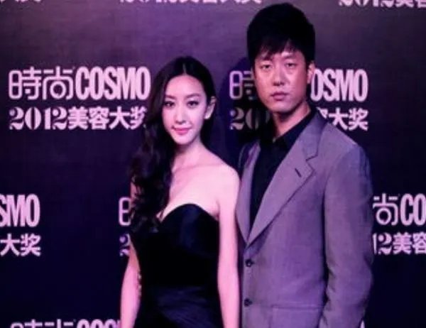 凌潇肃和姚晨为什么离婚