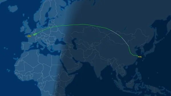 19日巴黎戴高乐机场ca834到达上海浦东机场时间、全程多少小时?