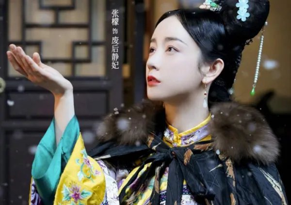 关于“张檬再次向刘雨欣道歉”一事，你怎么看？