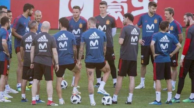 西班牙点球顺序曝光：席尔瓦伊涅斯塔一头一尾（图）