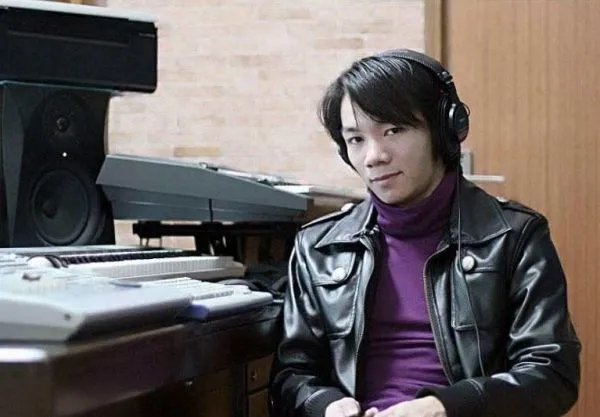 MC天佑女人们你们听好了的背景音乐是什么？谢谢。。。