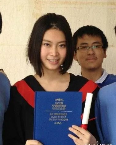 诸康妮天天向上翻译经历 独立自信热爱思考霸气掌控全场