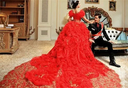 红色婚纱图片欣赏 红色婚纱赋予婚礼的意义