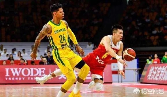 中国男篮70-73负于巴西男篮，易建联9分，赵睿13+3，怎么评价？