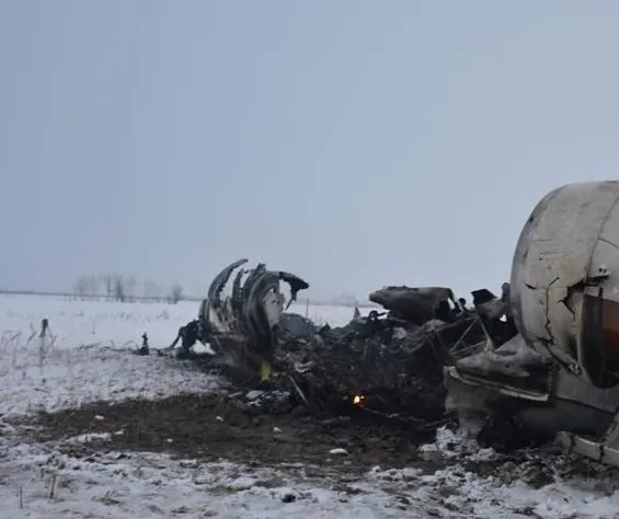 一架飞机在塞尔维亚附近坠毁，坠毁后有无造成他人受伤？