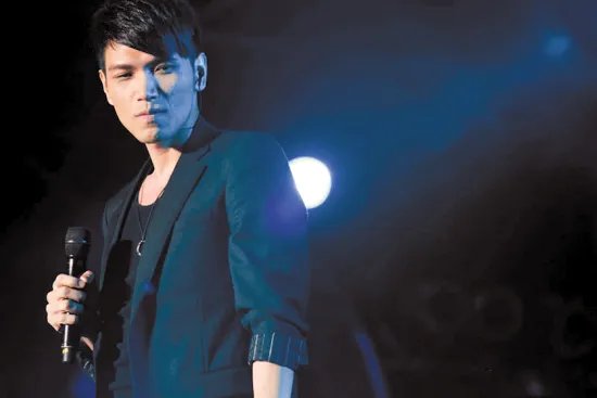 撒贝宁怒斥杨宗纬退赛无信用  疑似惨遭央视封杀