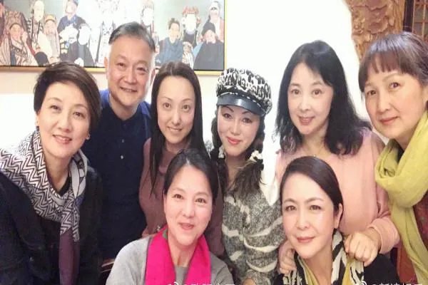 87红楼梦演员重聚现场有谁？