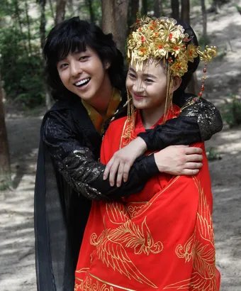 金基范近况曝光 正在横店拍戏认真依旧