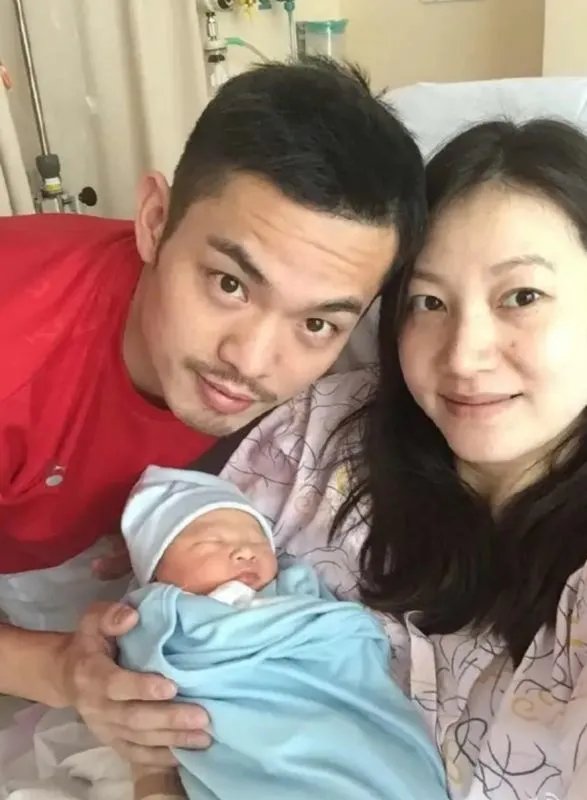 赵雅淇微博被网友攻陷,现在女人为何越来越强大?