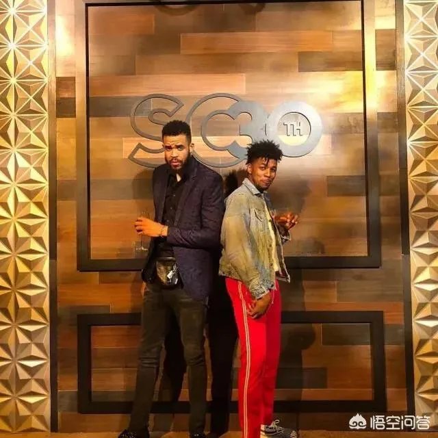 谁知道库里的生日是怎么过的？勇士全队还因此放假一天？