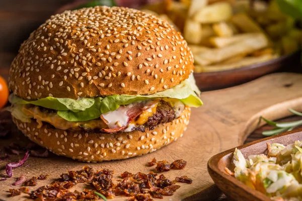 怎么才能加盟汉堡店？需要准备多少钱？