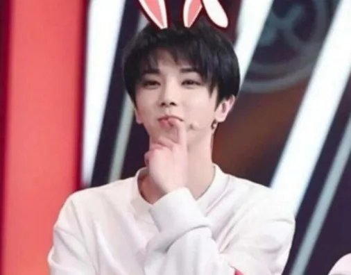 华晨宇张碧晨疑同居,如果这是事实,你会祝福他们吗?