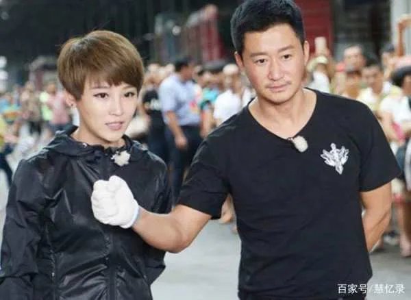 吴京与谢楠相处十分有趣，谁在家中的地位更高一些？