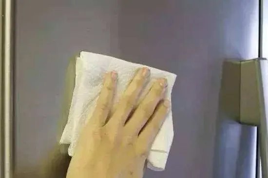 透明胶用什么清洗干净