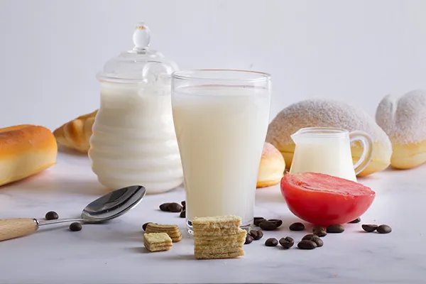 晚上喝牛奶好吗