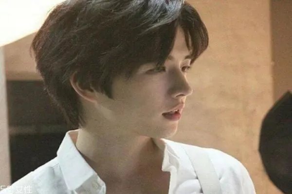 男生长发发型有哪些 男生留长发有几种发型