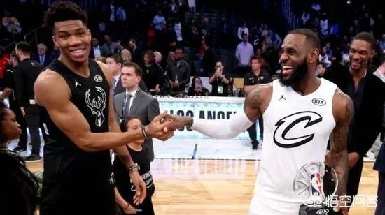 你们还记得全明星赛那些致敬科比的元素吗？