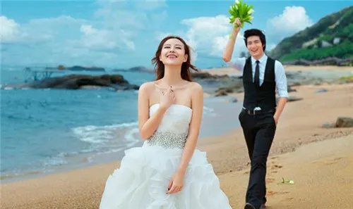 海边婚纱照图片大全 海边婚纱照怎么摆姿势