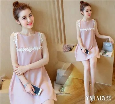 范冰冰李晨穿校服掀起学院风着装青春靓丽