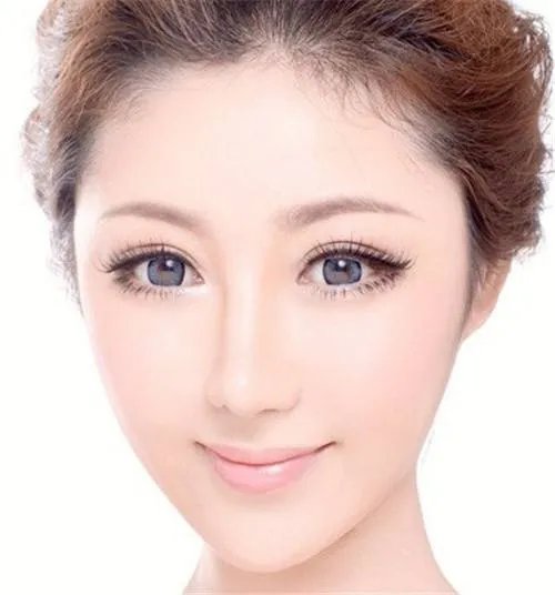 沈阳新娘化妆师哪家好 2017新娘化妆师推荐