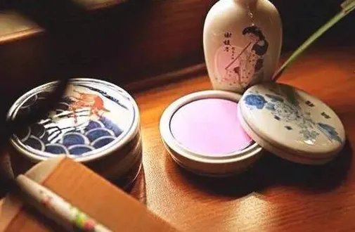 古代的胭脂是什么时候出现的？什么朝代发展最为鼎盛？