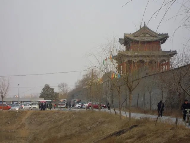 南京回收流失在外明城墙城砖8万块。除了南京,我国还有哪些有城墙的古城?哪个存留最完整?