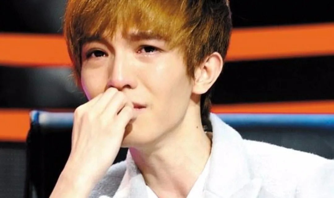 郭敬明当众流泪，如何看待他回应获陈凯歌夸奖哭了这一事件？