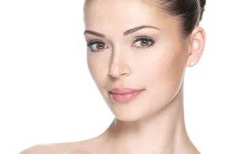 假体隆鼻深圳哪家医院做的好