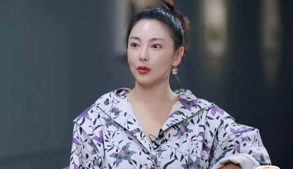 曾经只手遮天,现在欠下巨债,为何周星驰越混越差?