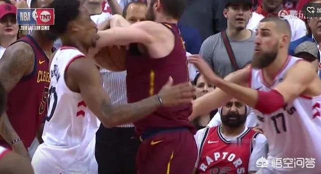 第二轮G1，骑士乐福因肘击德罗赞被追加一级恶意犯规，你怎么看待？