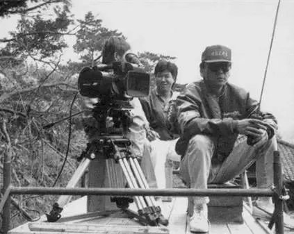 为什么导演在拍电影时要喊“action”,而不是“begin”呢?