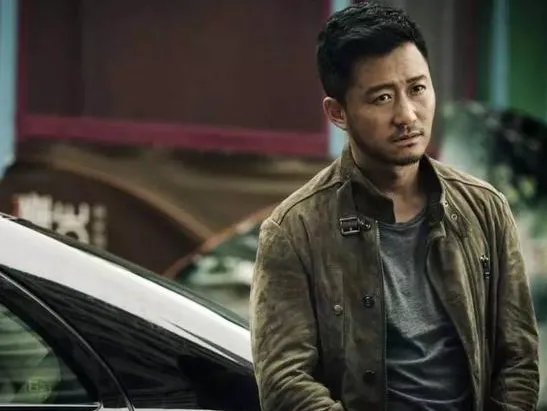 吴京凡尔赛自夸却被粉丝催拍《战狼3》，他的执导能力究竟如何？