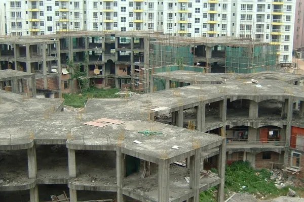 富豪花七百亿大手笔建第一高楼却变烂尾楼，对此你怎么看？