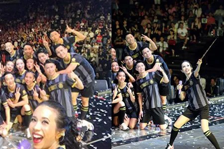 莫文蔚生日晒素颜心情超好 晒现场照氛围很热烈