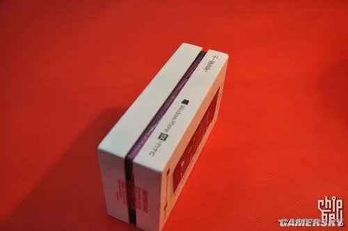 Windows phone8：htc 8X开箱图赏及评测