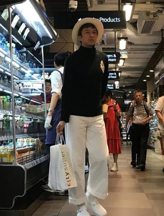 邓超为孙俪庆生惹人艳羡,究竟如何在千万人之中找到“对”的人?