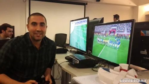 《实况足球2014（PES 2014）》8月发布试玩版 制作人玩的不亦乐乎