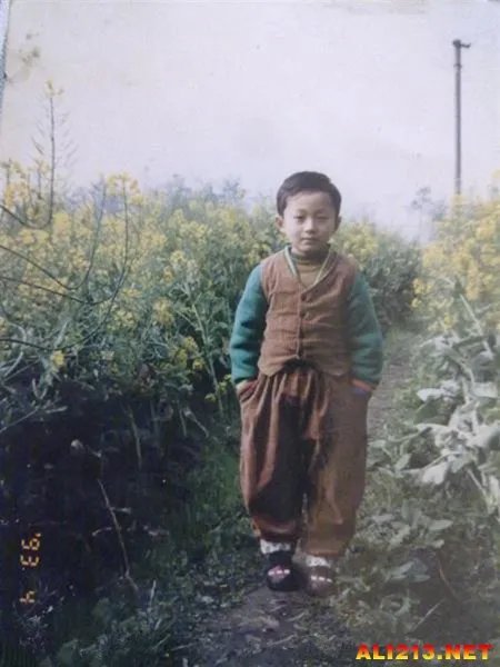 想当初贫僧也是驱魔人 那些不堪回首的童年照片