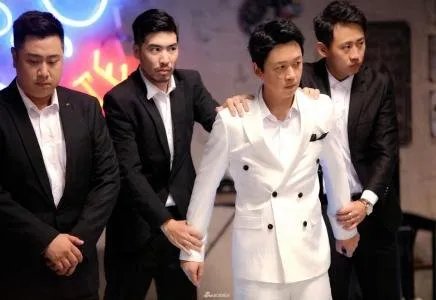 潘粤明与丁宁聚餐,这两个人私下里关系怎样?