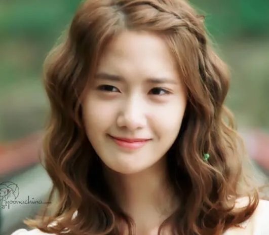 韩国女星林允儿激情戏曝光 与张根硕被爆假戏真做