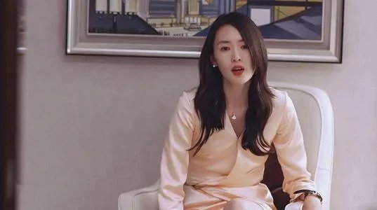 佟丽娅粉丝看不上的剧，为什么却被童瑶演活？