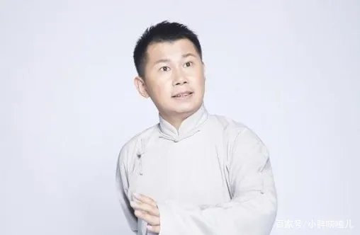 何云伟天桥商演失利,郭德纲深夜发文感慨,昔日德云一哥为何如此凄凉?