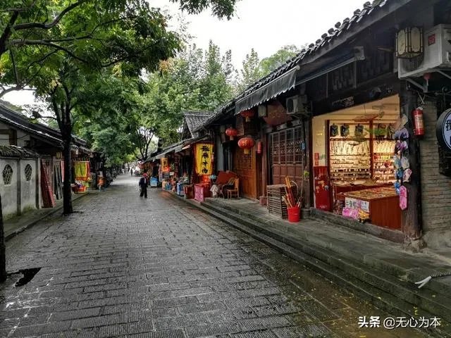 游某一地，在当地租房住一个月，然后深度游，可行吗？有何好建议？