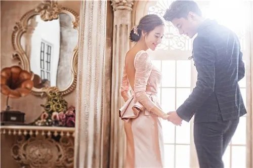 天长地久婚纱摄影价格是怎样的 新人如何才能拍好婚纱照