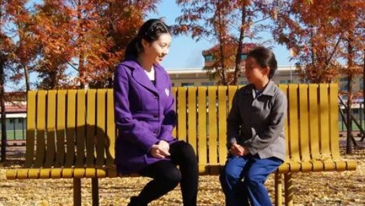 《樱桃红之袖珍妈妈》演员表是?