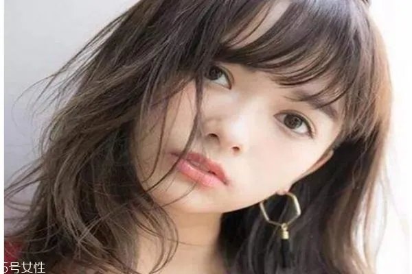 好看的长卷发发型图片 蛋糕卷发型