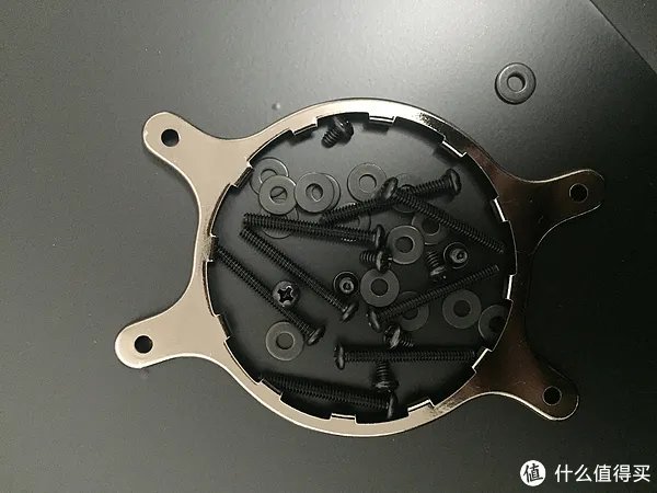 这货没人晒 篇二:海盗船H100i-GTX散热器开箱附安装过程