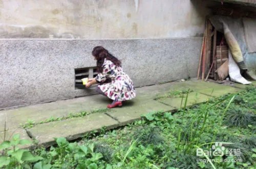 将鼠药当糖分同学，家长竟称是中成药！