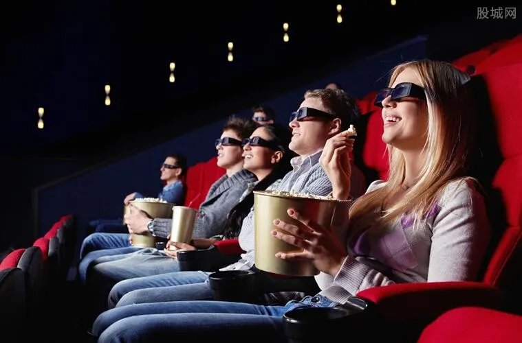 8月电影票房超30亿 影院复工后呈现积极态势