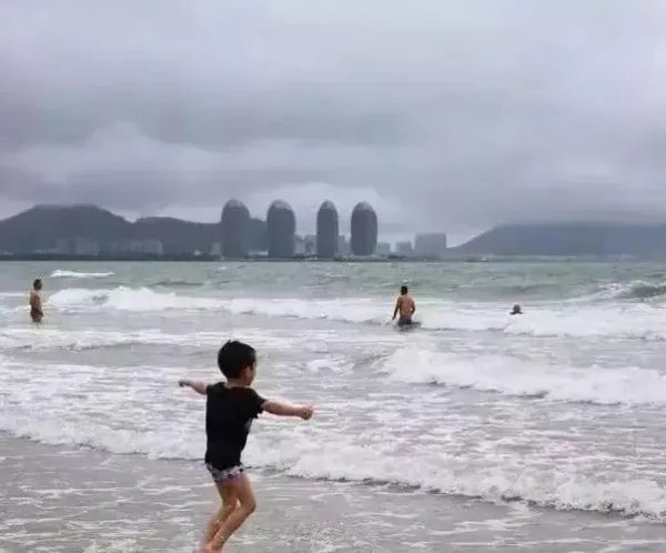 不幸！中国游客在韩国海水浴场溺亡，谁该为此承担责任？